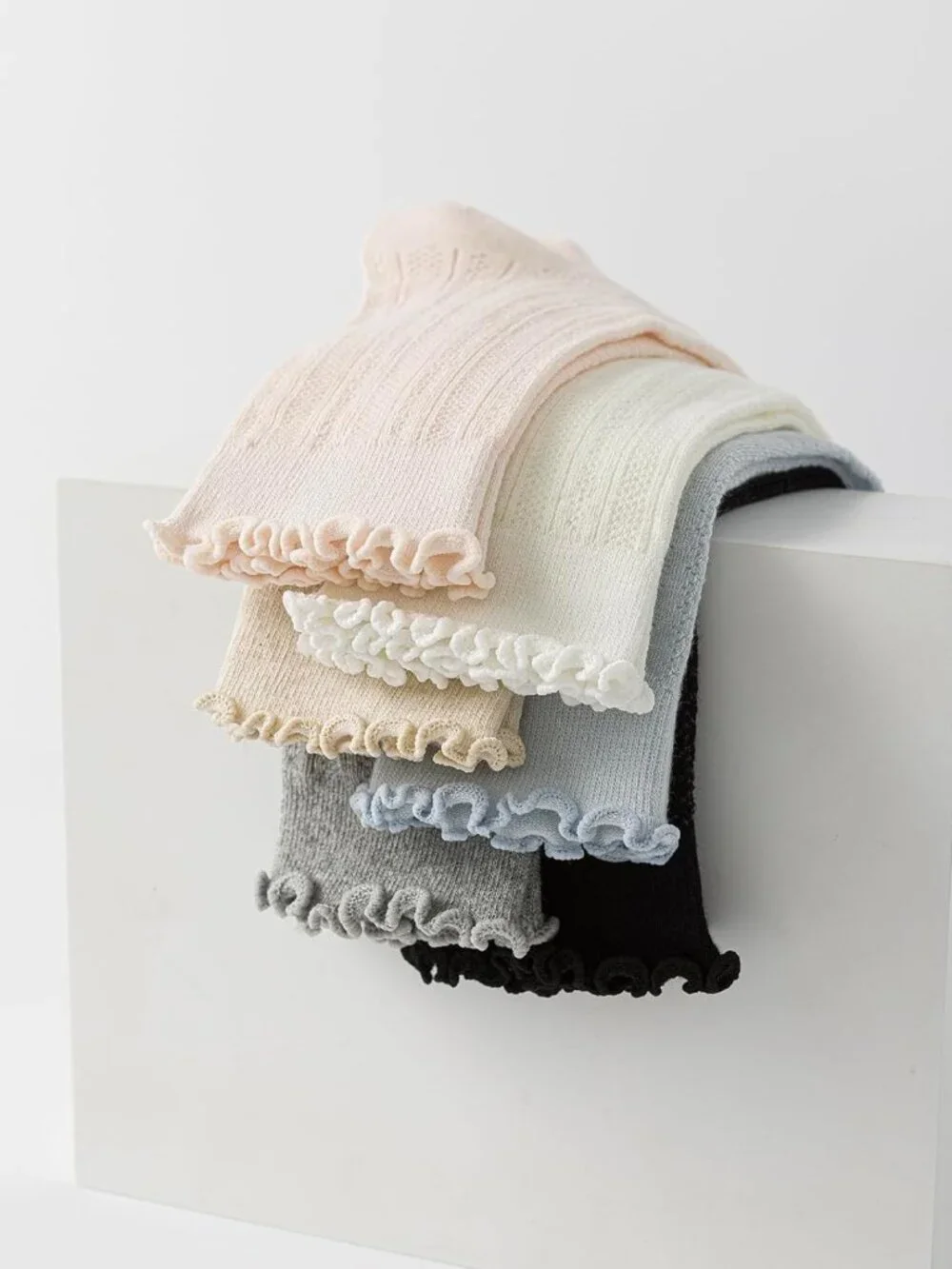 Cute Frilly Lace Ruffle Crew Socks - 6 Pairs Cotton Ankle Socks for Girls